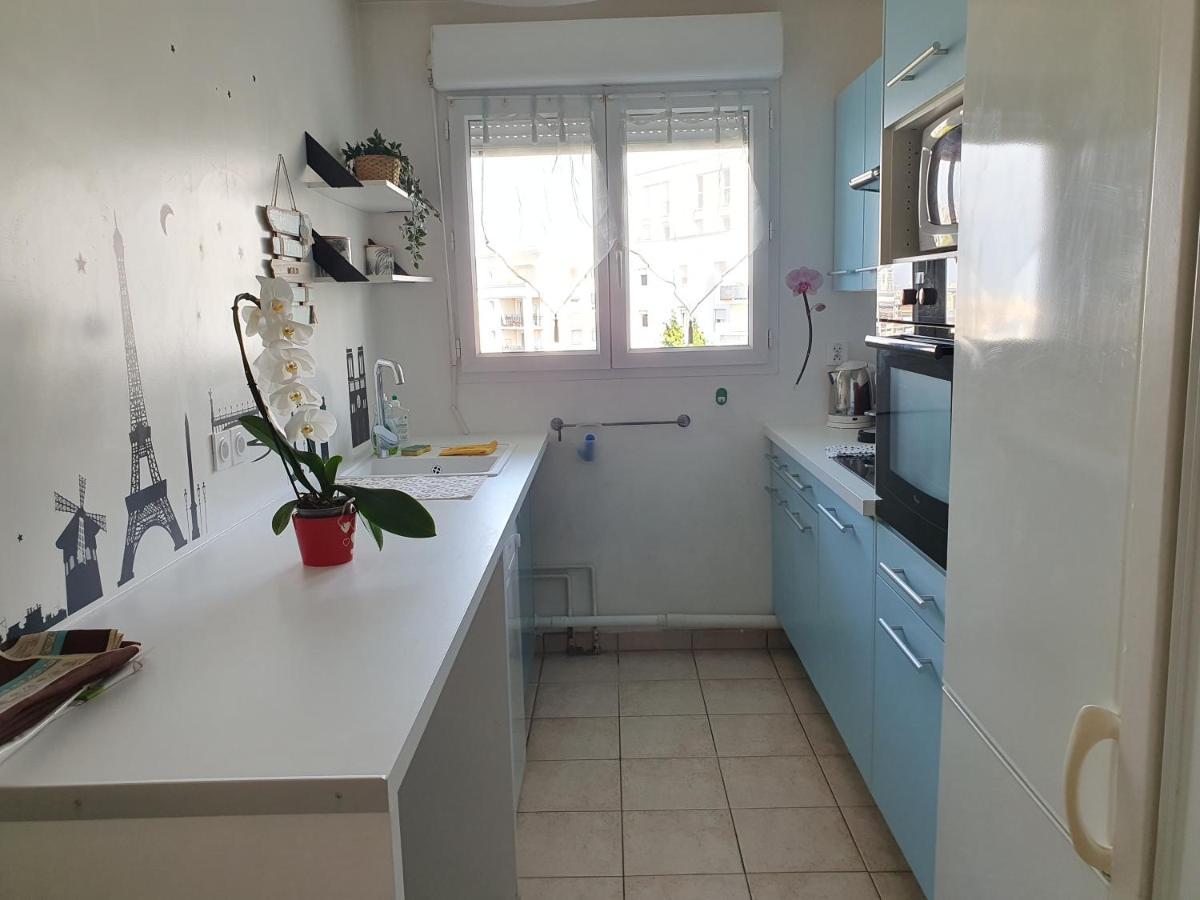 Exige Home - Charmant 2 Pieces Vue Tour Eiffel Chatillon  Bagian luar foto