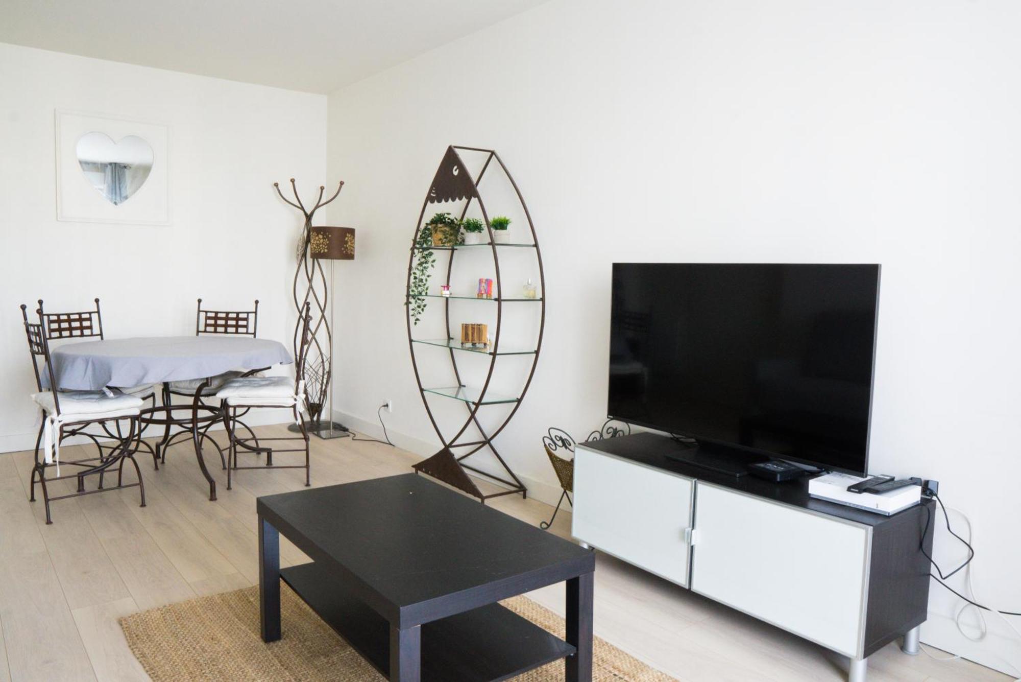 Exige Home - Charmant 2 Pieces Vue Tour Eiffel Chatillon  Bagian luar foto